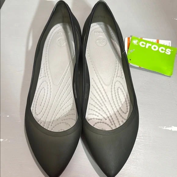 CROCS Black Pointed toe flats. NWT - Picture 8 of 10
